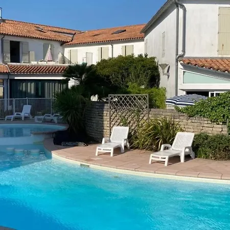 アパート Proche De La Mer Avec Piscine