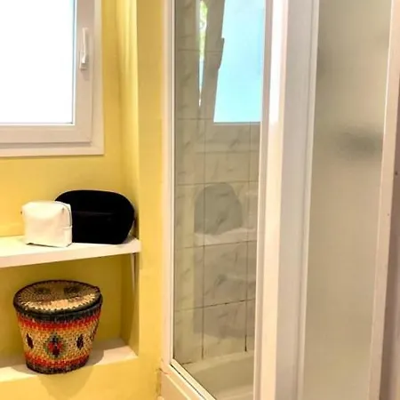 アパート Proche De La Mer Avec Piscine
